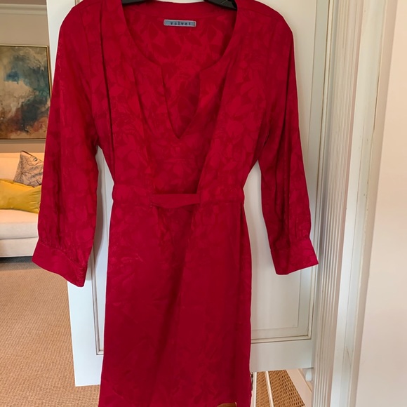 Dress - Picture 1 of 7